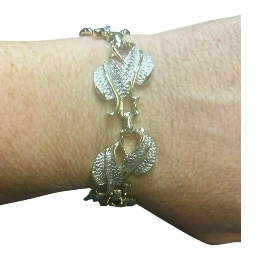Vintage Gold Tone Leaf Link Bracelet Textured Botanical Statement 7.5”